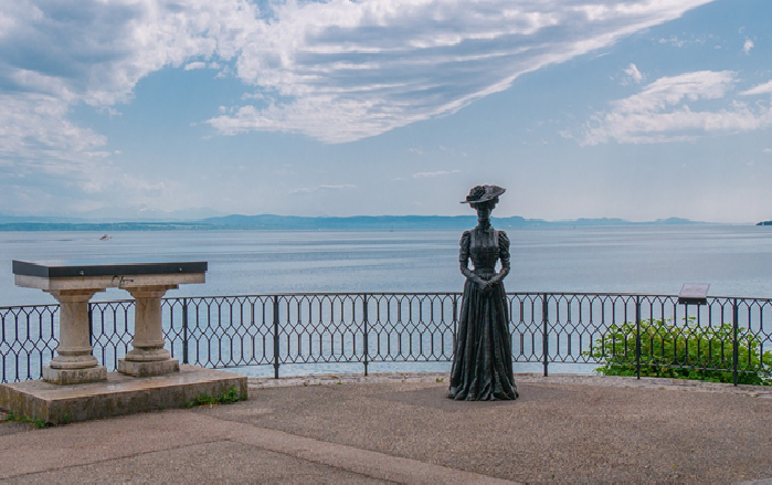 Neuchâtel airport transfer